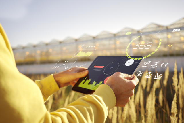 スマ農促進法閣議決定 生産方式の革新 税制 特例等技術の開発・普及を支援